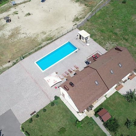 Gogol Hotel Myrhorod Buitenkant foto