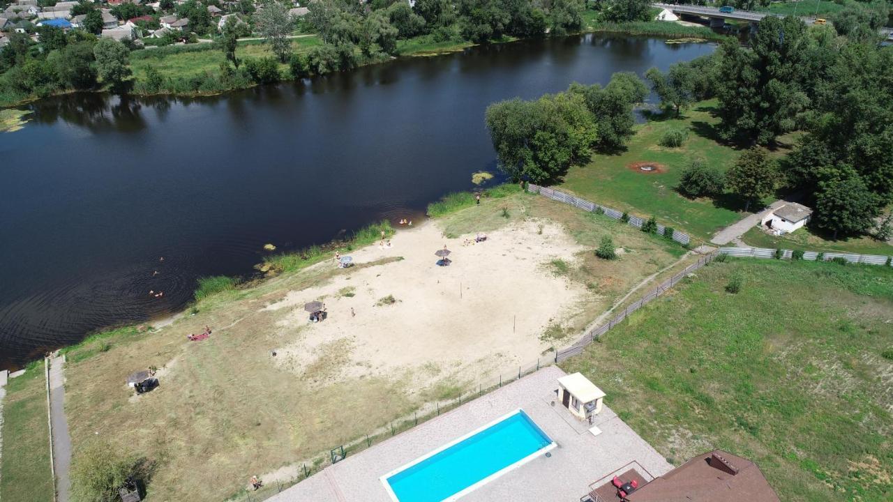 Gogol Hotel Myrhorod Buitenkant foto